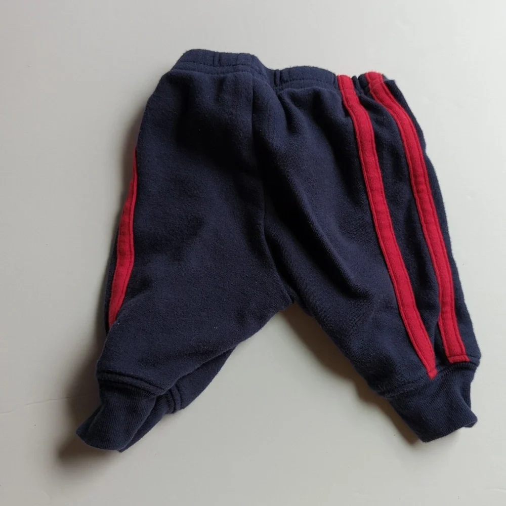 Bundle of Carter's Newborn Sweatpants 3